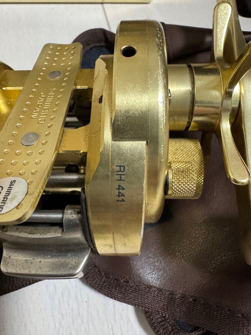 リール SHIMANO CALCUTTA CONQUEST 201