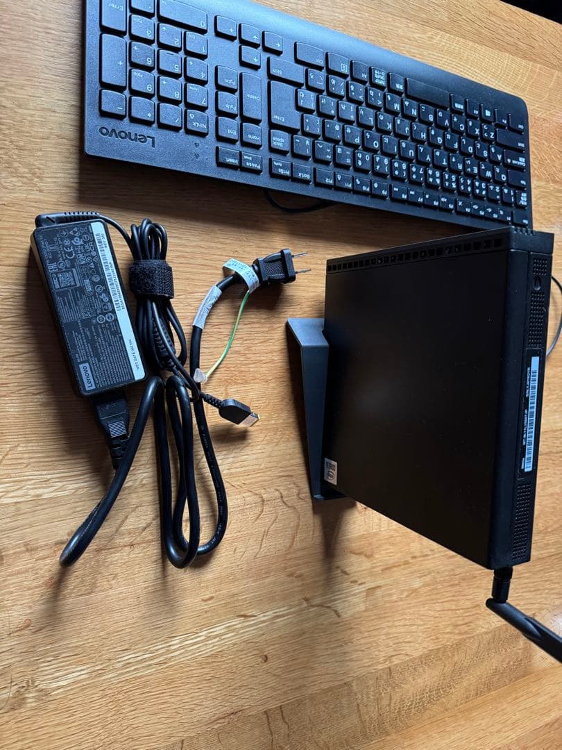 ミニPC Lenovo ThinkCentre M60e Tiny 11LV0007JP