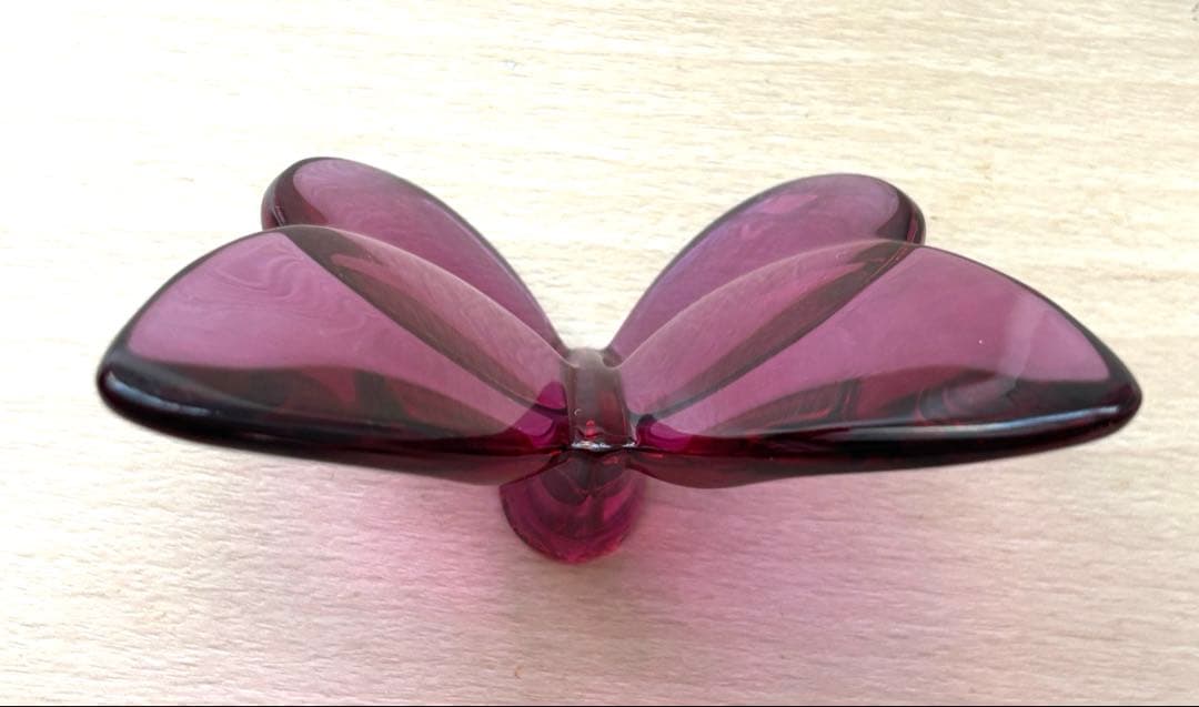 Baccarat バカラ　蝶の置物