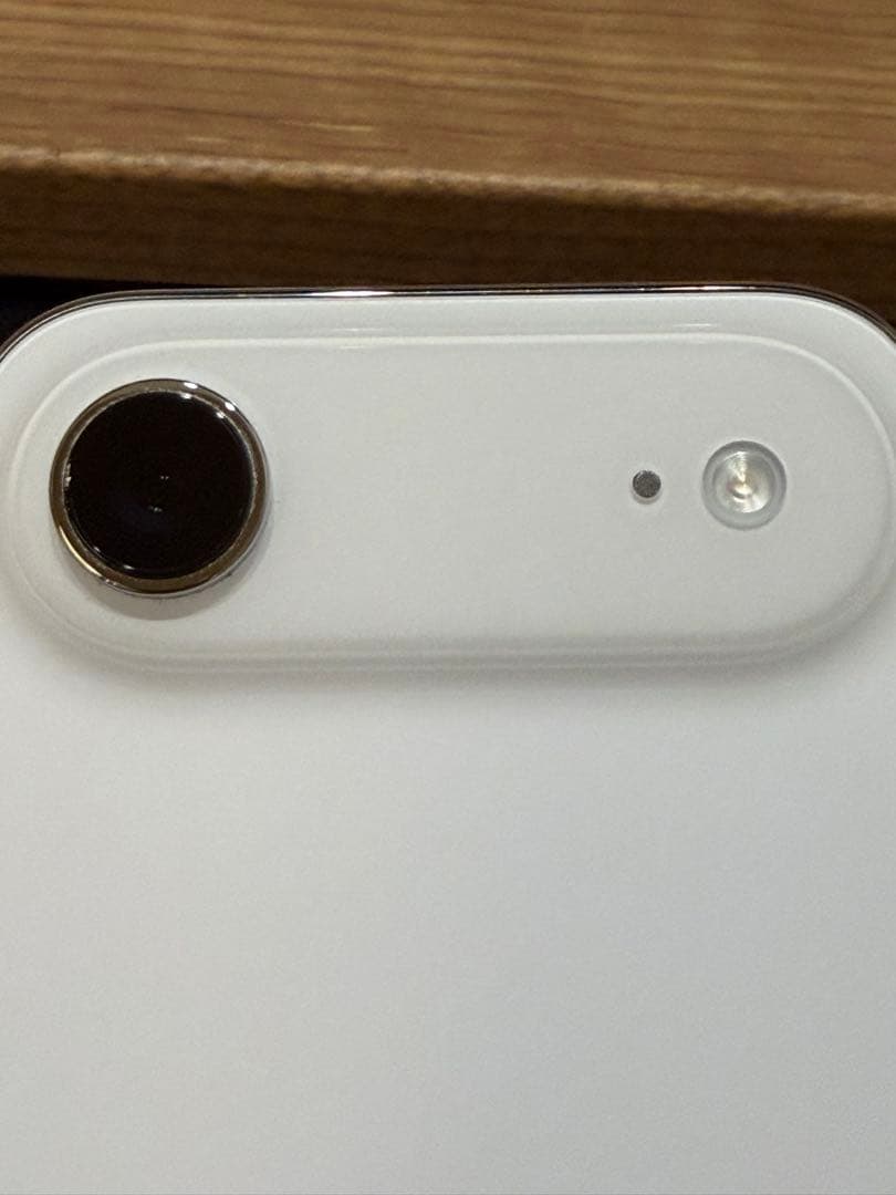 Apple iPhone Air ホワイト