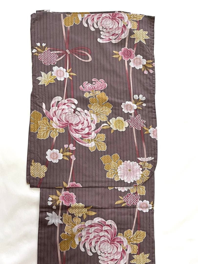 浴衣　ライトグレー　レトロ浴衣　着物風　大人女子