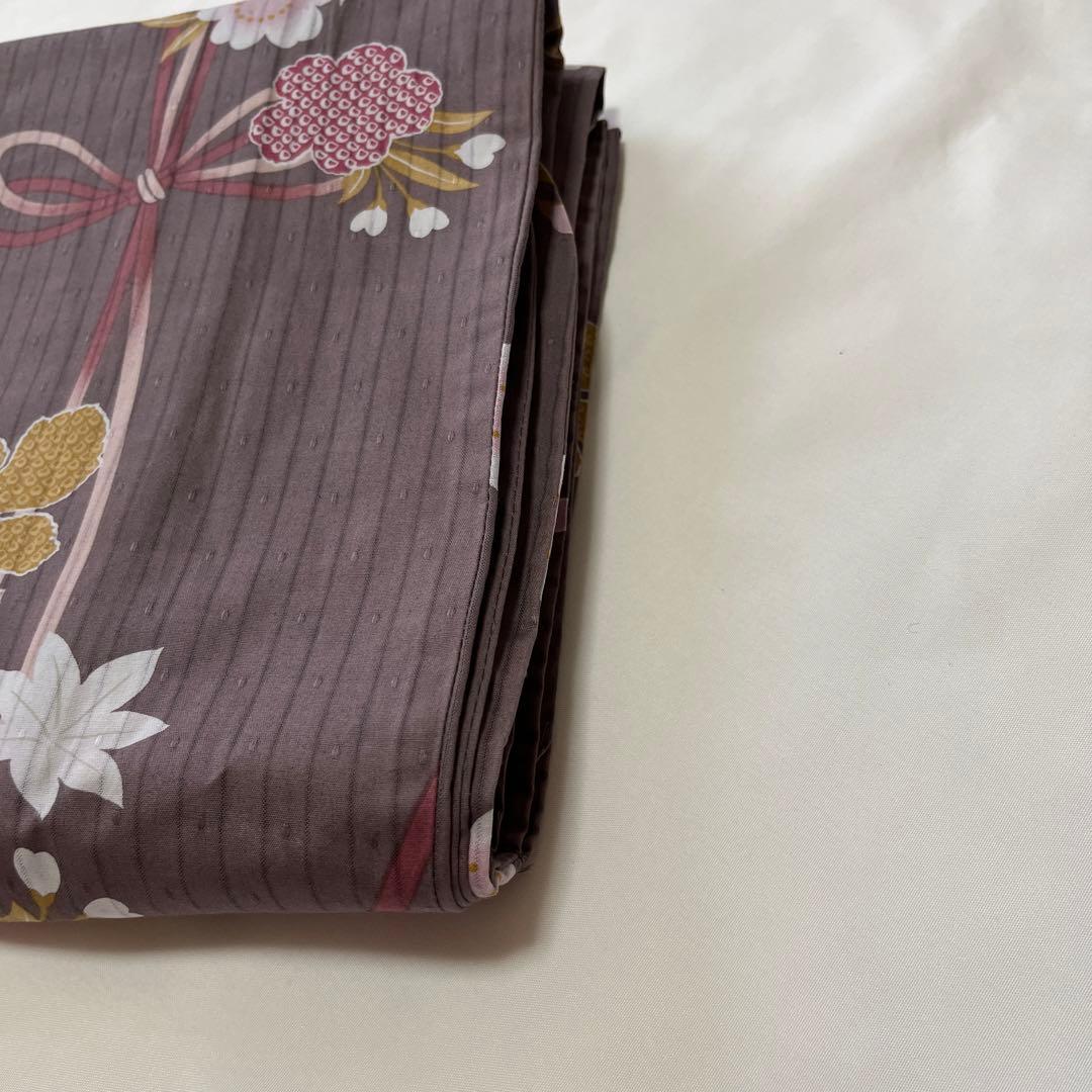 浴衣　ライトグレー　レトロ浴衣　着物風　大人女子