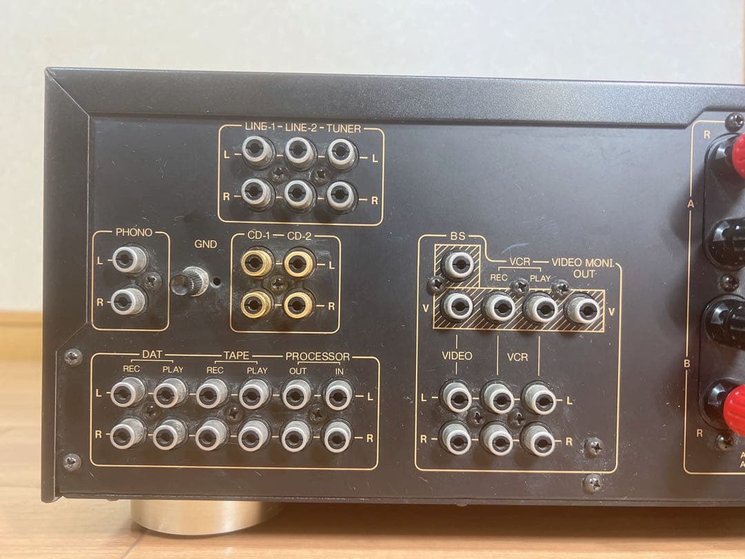 プリメインアンプ　ONKYO INTEGRA A-817XD
