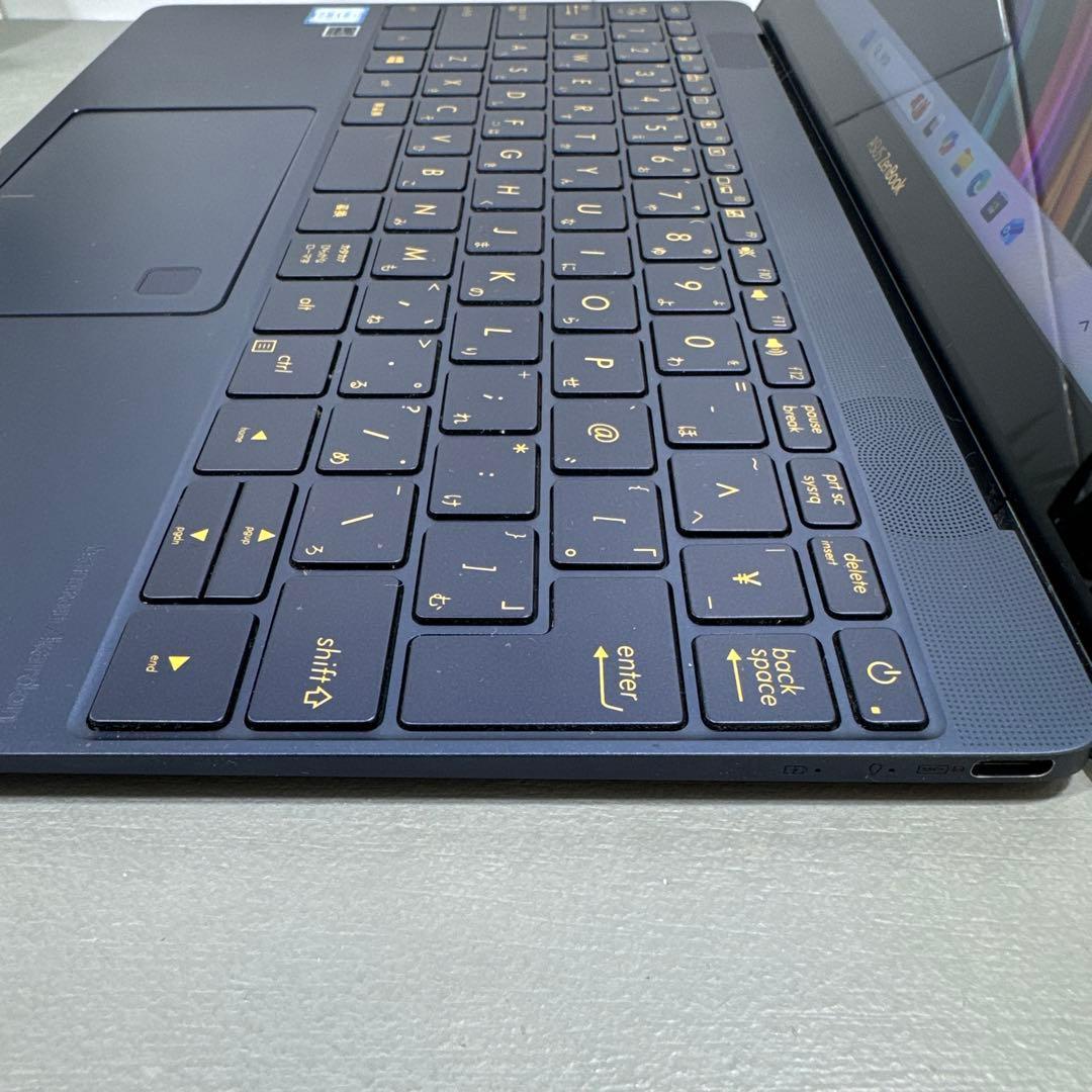 【高性能】ZenbookUX390☘7世代i7☘️NVMe512メモリ16GB