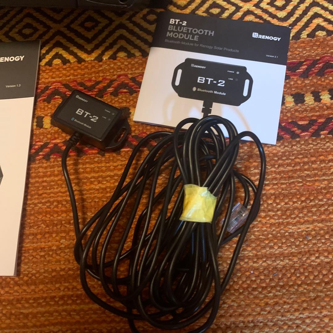 大幅に値下げしました。走行充電器RENOGY MPPT12V 50A+BT-2