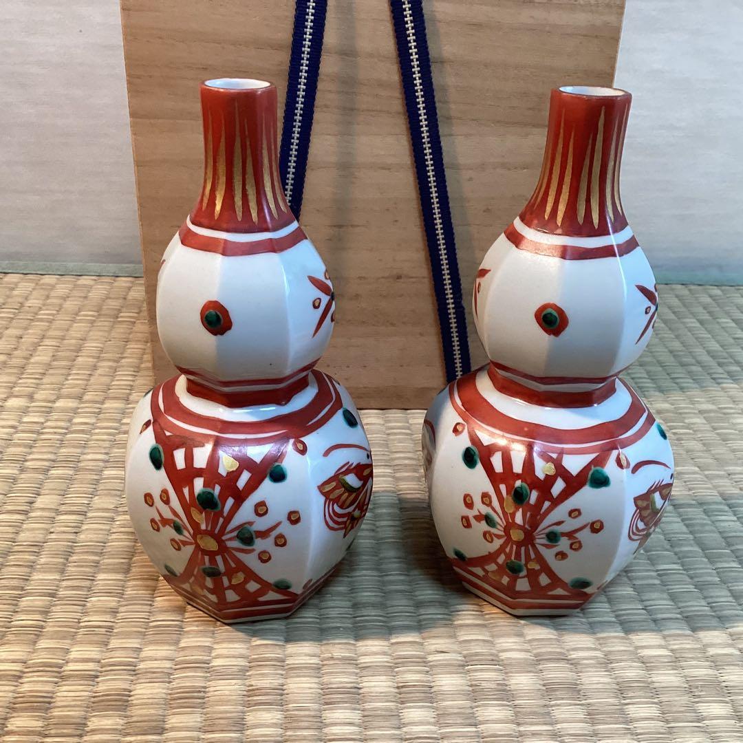 九谷焼　赤絵徳利一双　松本佐一