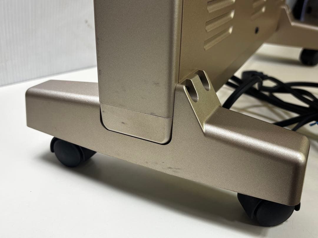 遠赤外線暖房器 E800LS サンルミエキュート 傷あり