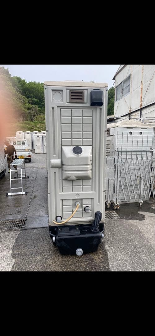 仮設トイレ　中古　簡易洋式タイプ　清掃済み