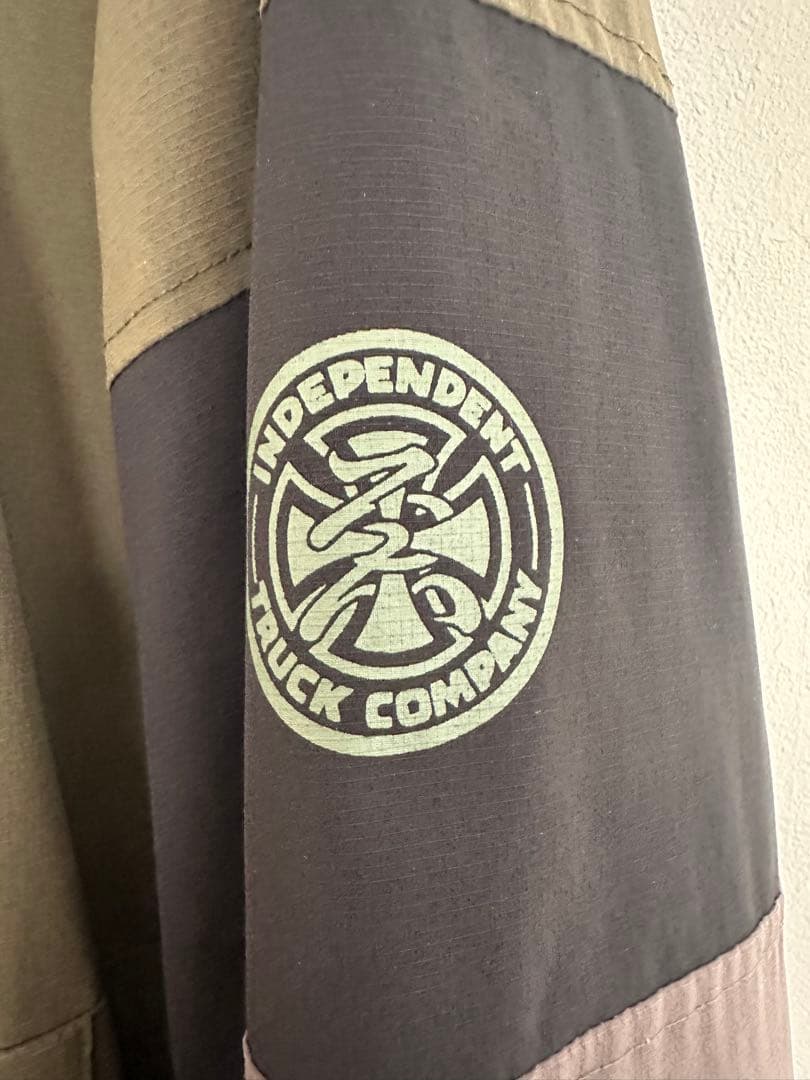 EVISEN SKATEBOARDS independent アノラック