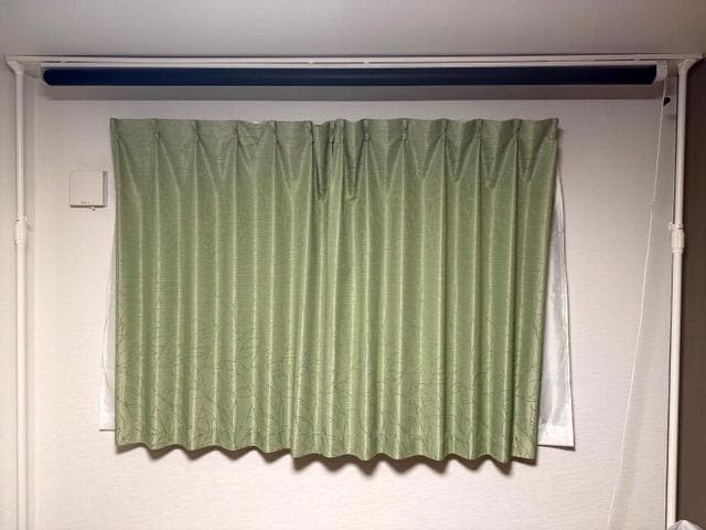 送料無料「電動スクリーン100インチ16：9 ホワイトマット」※輸送箱有・開封品