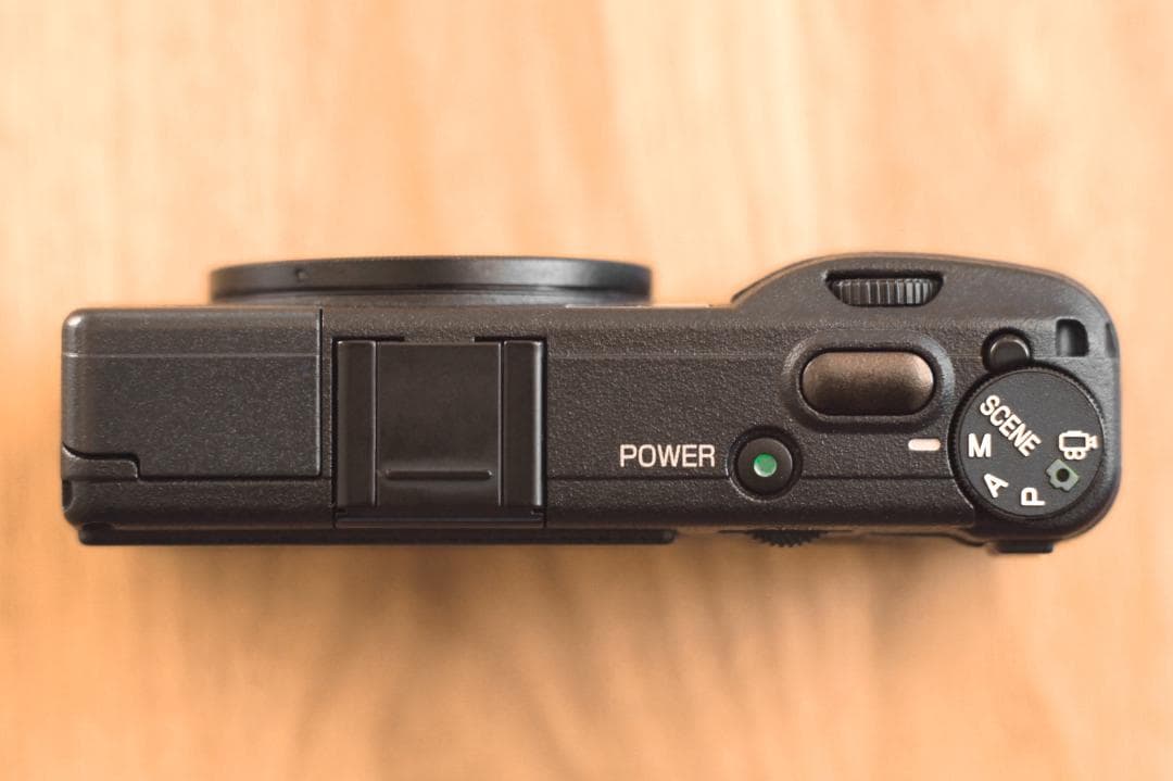 【ショット数わずか817回極美品】RICOH GR DIGITAL 初代