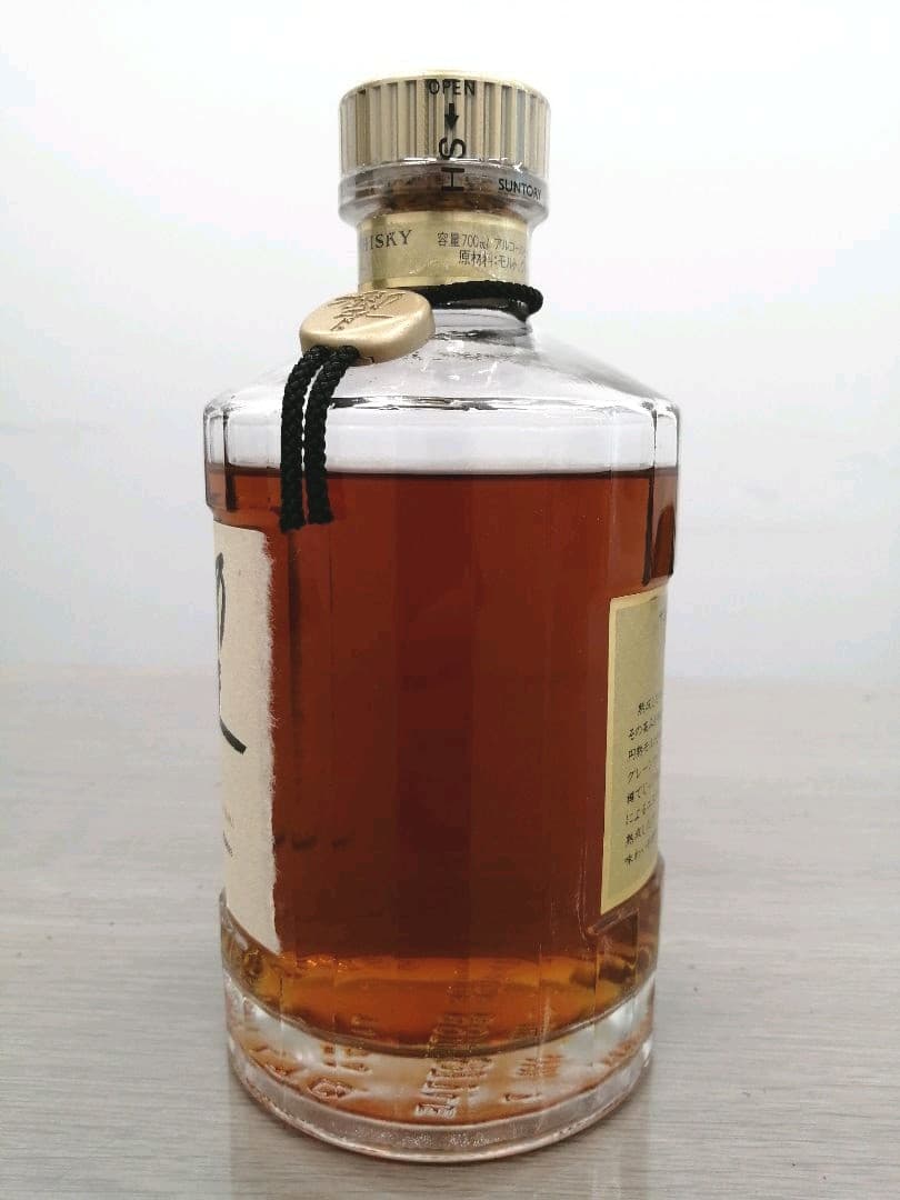サントリー　響( 旧17年 )　金キャップ　未開栓　K2124