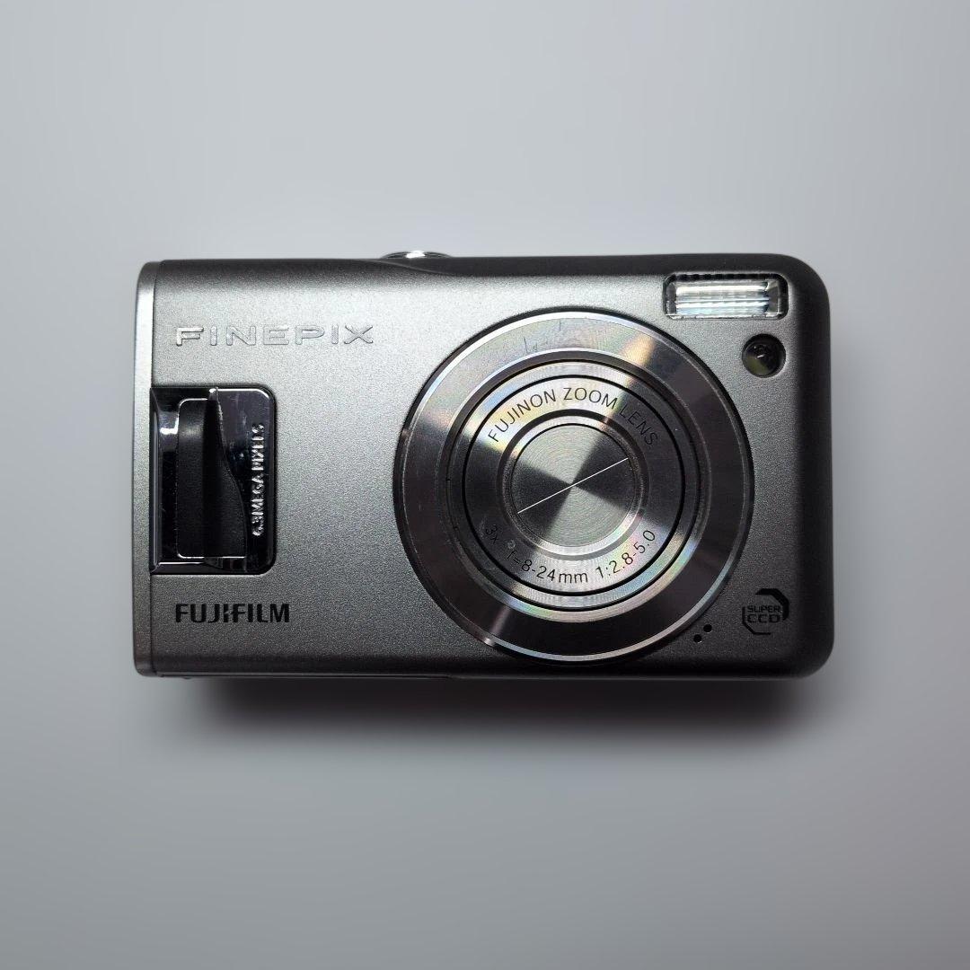 【極美品・付属品完備】FUJIFILM FinePix F31fd 富士フイルム