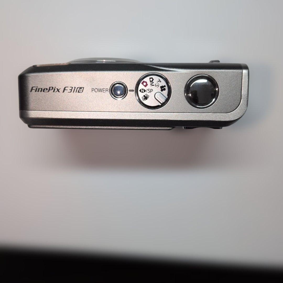 【極美品・付属品完備】FUJIFILM FinePix F31fd 富士フイルム