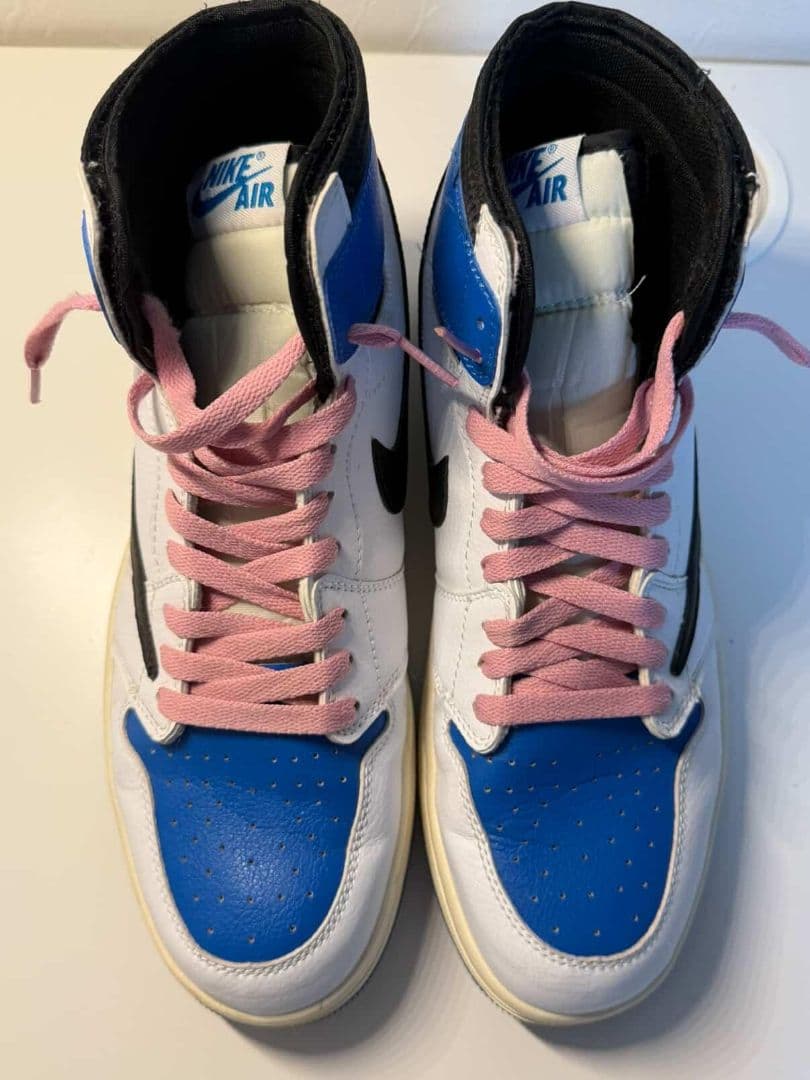 Nikeトラフグ エア ハイカット スニーカー ホワイト/ブルー/ブラック