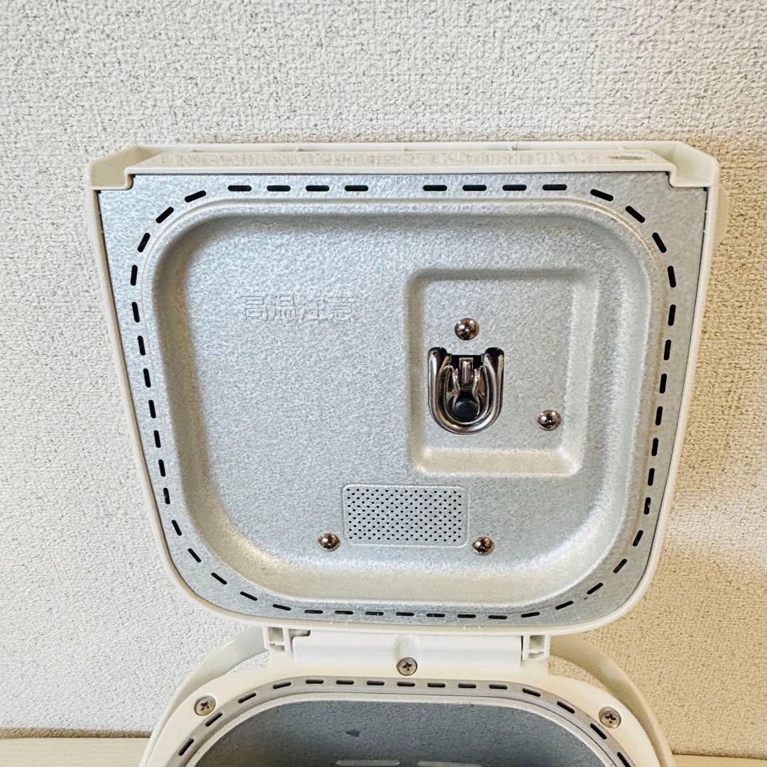 美品✨　Panasonic ホームベーカリー SD-SB1-W