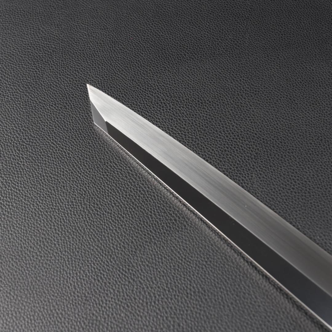 10825切付柳刃包丁 尺三刺身包丁鏡面仕上げ 刃は究極の切れ味黒檀黒水牛八角柄