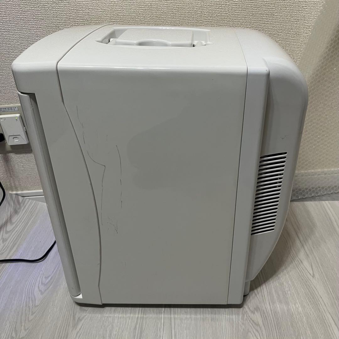VERSOS 冷温庫 VS-404WH 25L ホワイト