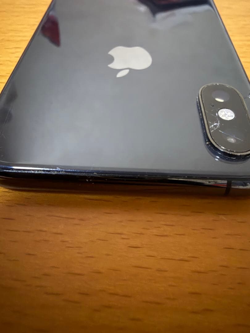 iPhone Xs 画面割れジャンク品