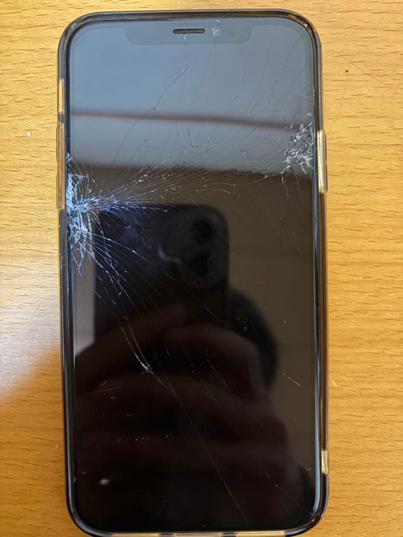iPhone Xs 画面割れジャンク品