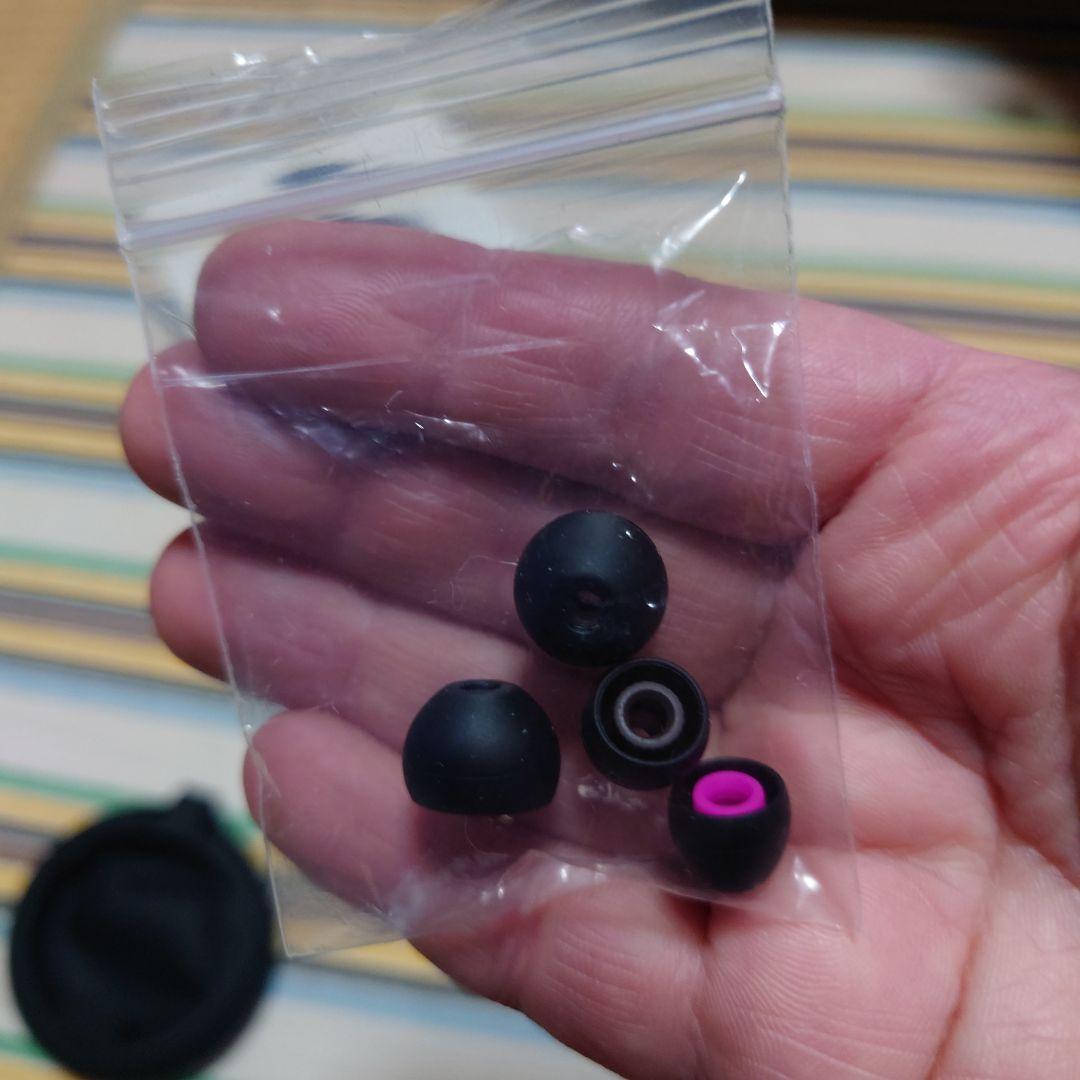 イヤホン Final E4000