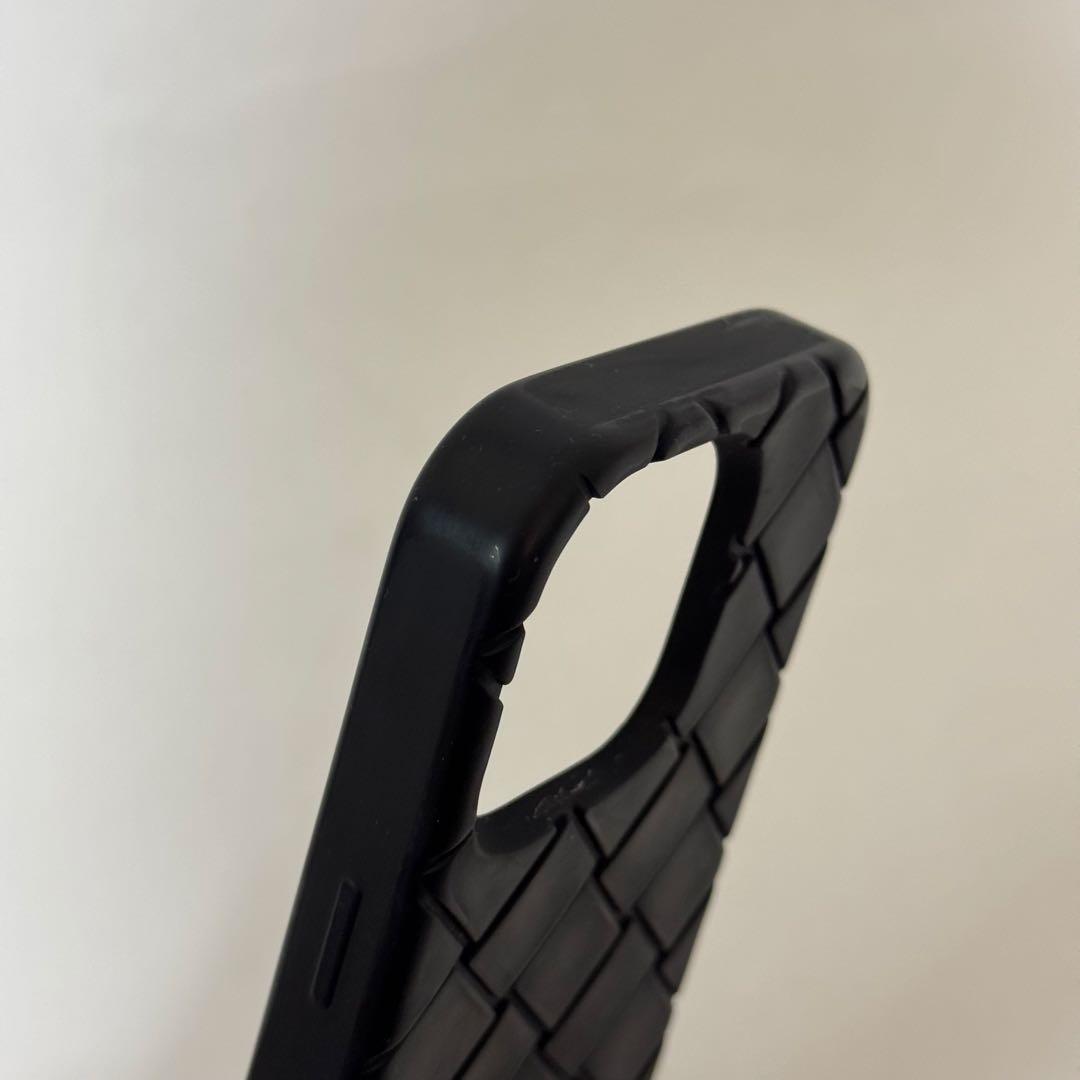 ✨正規品＆美品‼️✨ボッテガヴェネタ イントレチャート iPhone15Pro