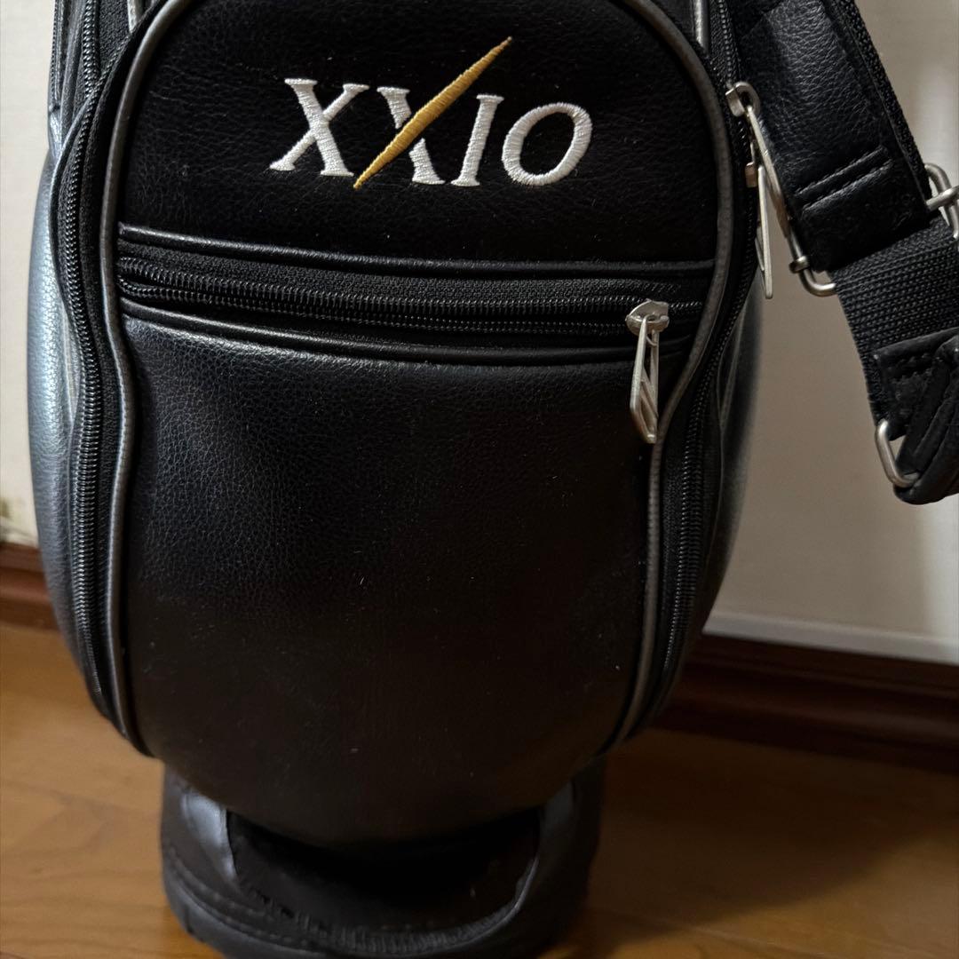 XXIO ゼクシオ キャディバッグ　ブラック　黒