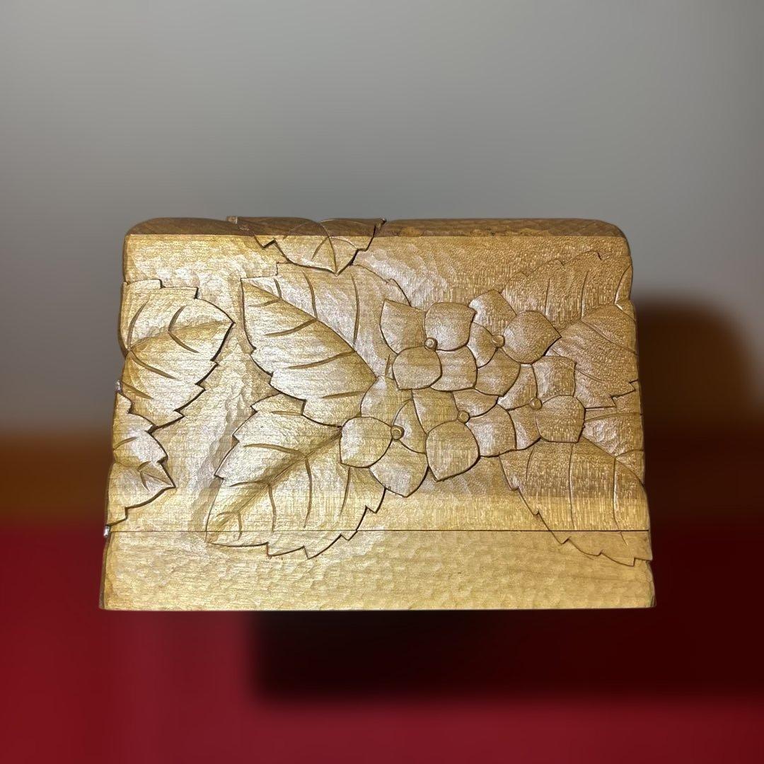 ③ 木彫り　BOXティッシュ　横　紫陽花