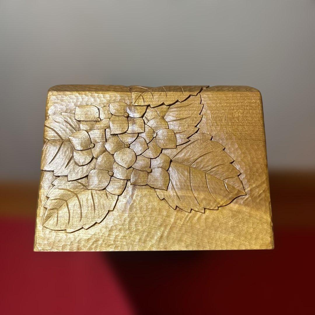 ③ 木彫り　BOXティッシュ　横　紫陽花