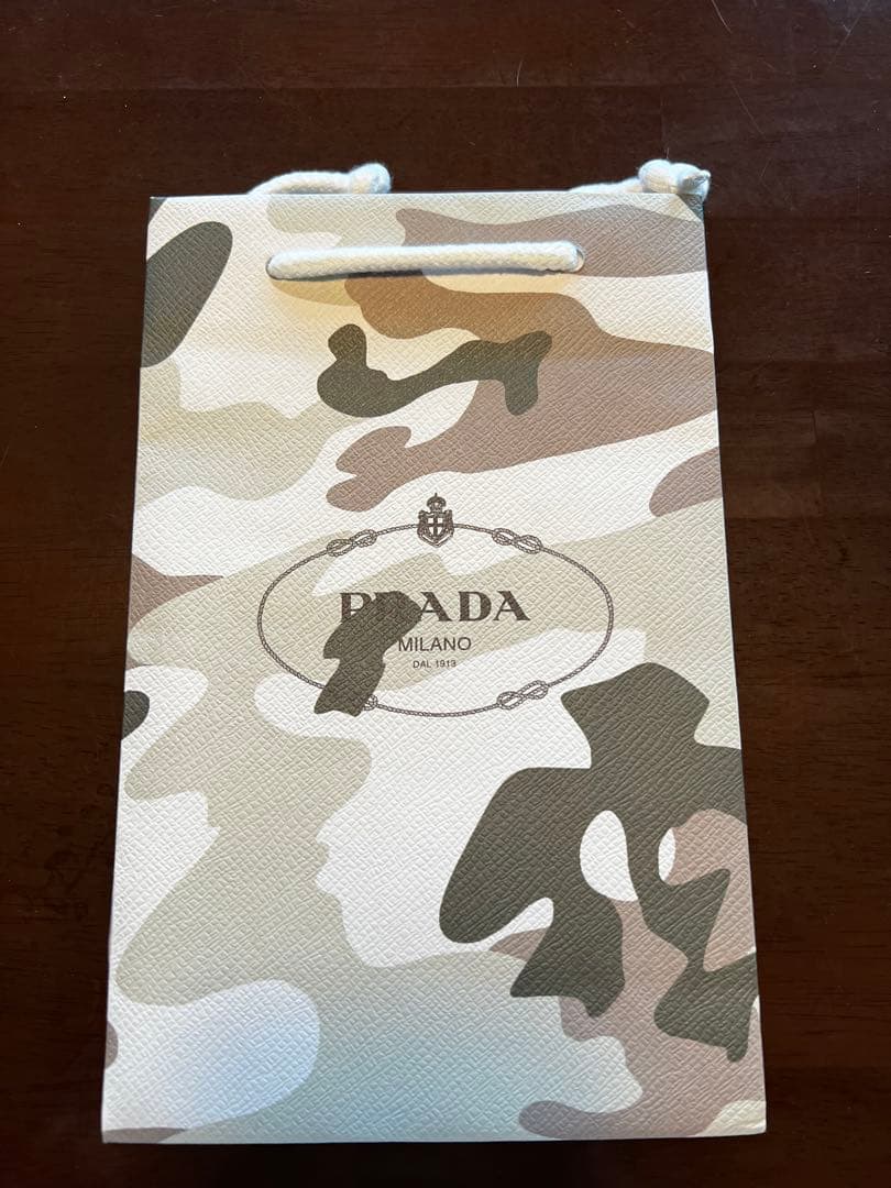 PRADAプラダトラベラーズノートTraveler's notebook