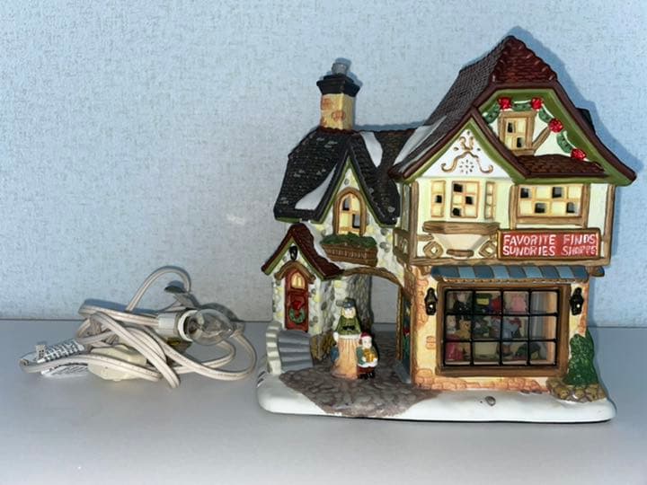 ミニチュア　ドールハウス　ライト　　　　　「雑貨屋さん」