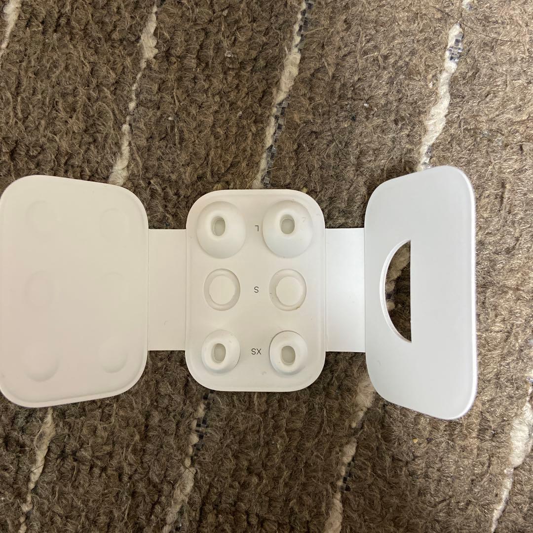 AirPods Pro2 充電ケース付き ※ジャンク品！