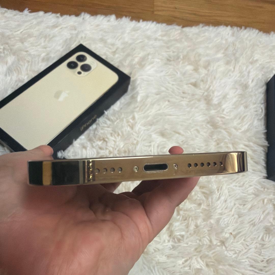 Apple iPhone 13 Pro max ゴールド 本体