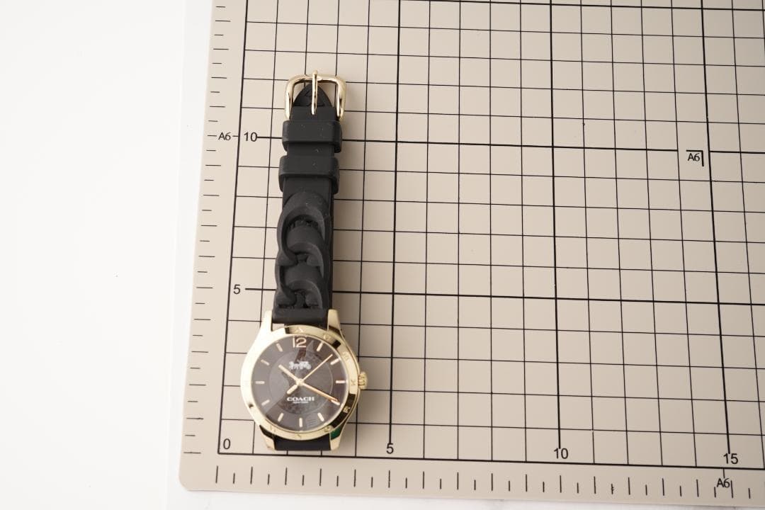 箱付き✨稼働 COACH–コーチ 腕時計 ブラック 文字盤 ベルト ゴールド色