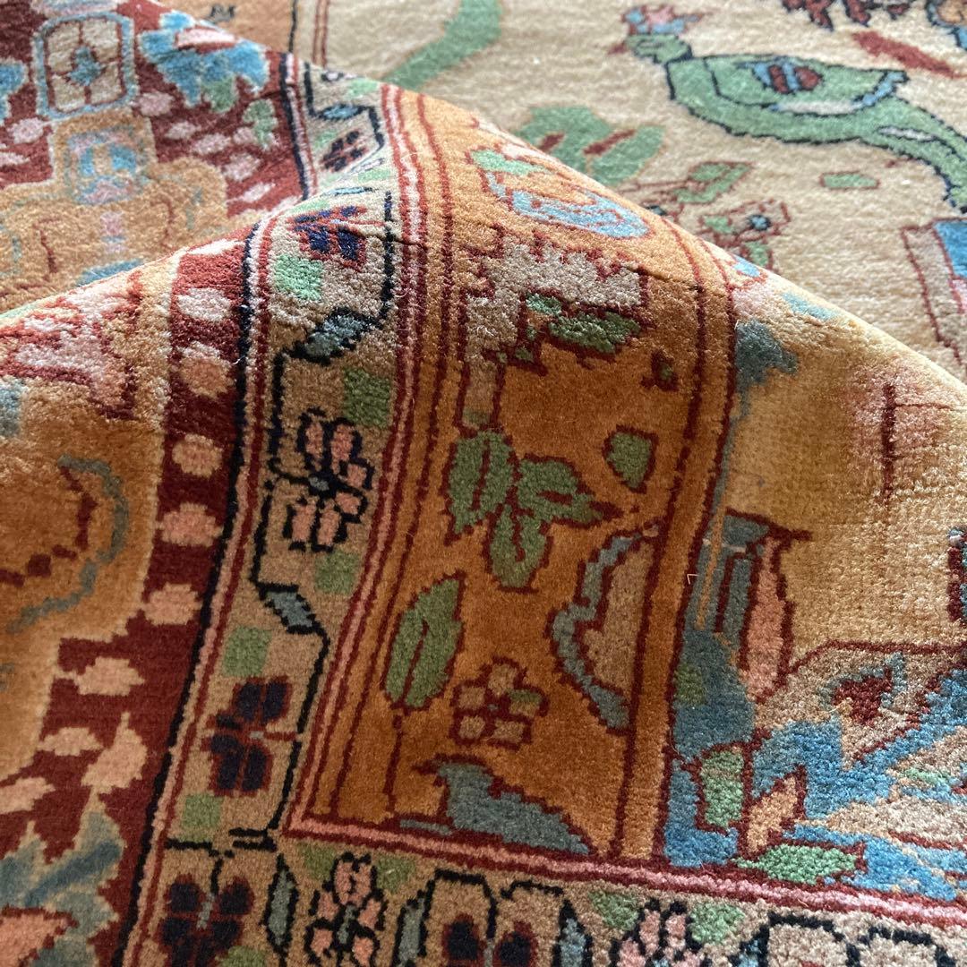 ★ コハク【古着・服中心】★ トライバルラグ　パキスタン　大判　レア