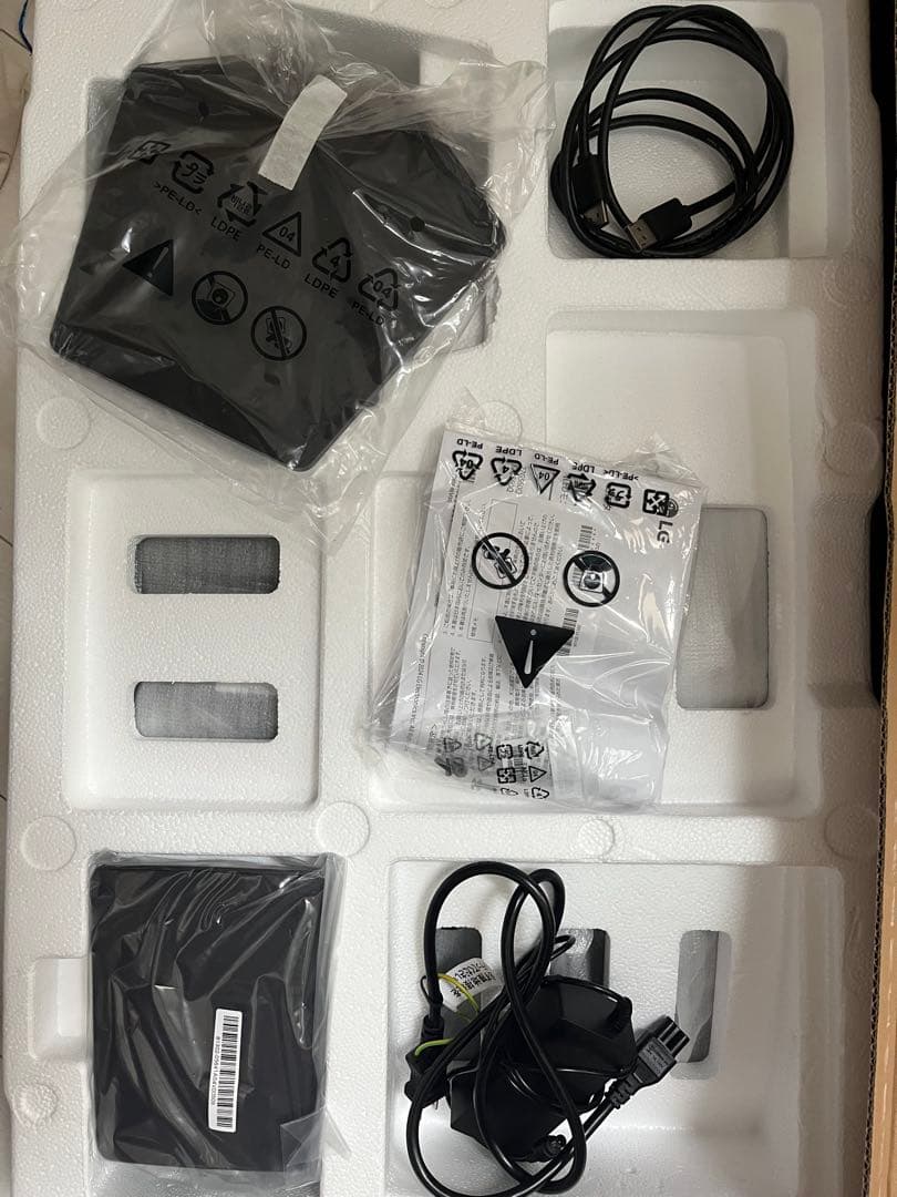 ゲーミングモニター 32GS60QC 32インチ 箱あり