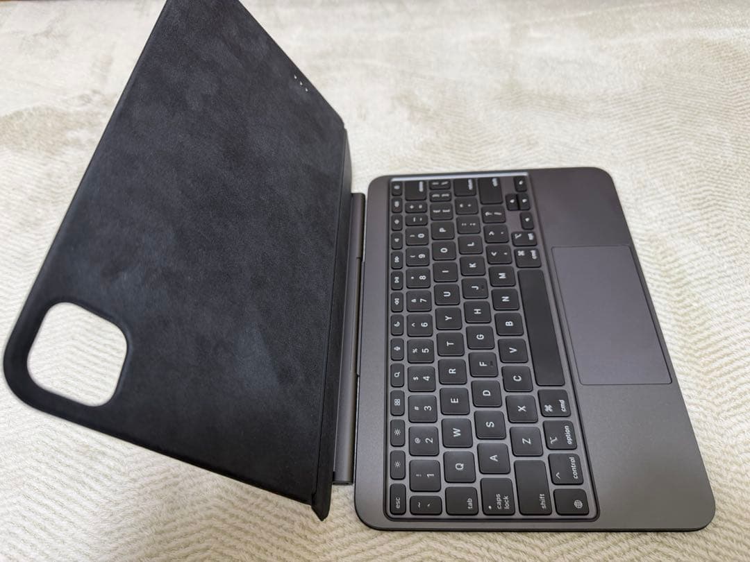 11-inch iPad Pro (M5) Magic Keyboard 英語