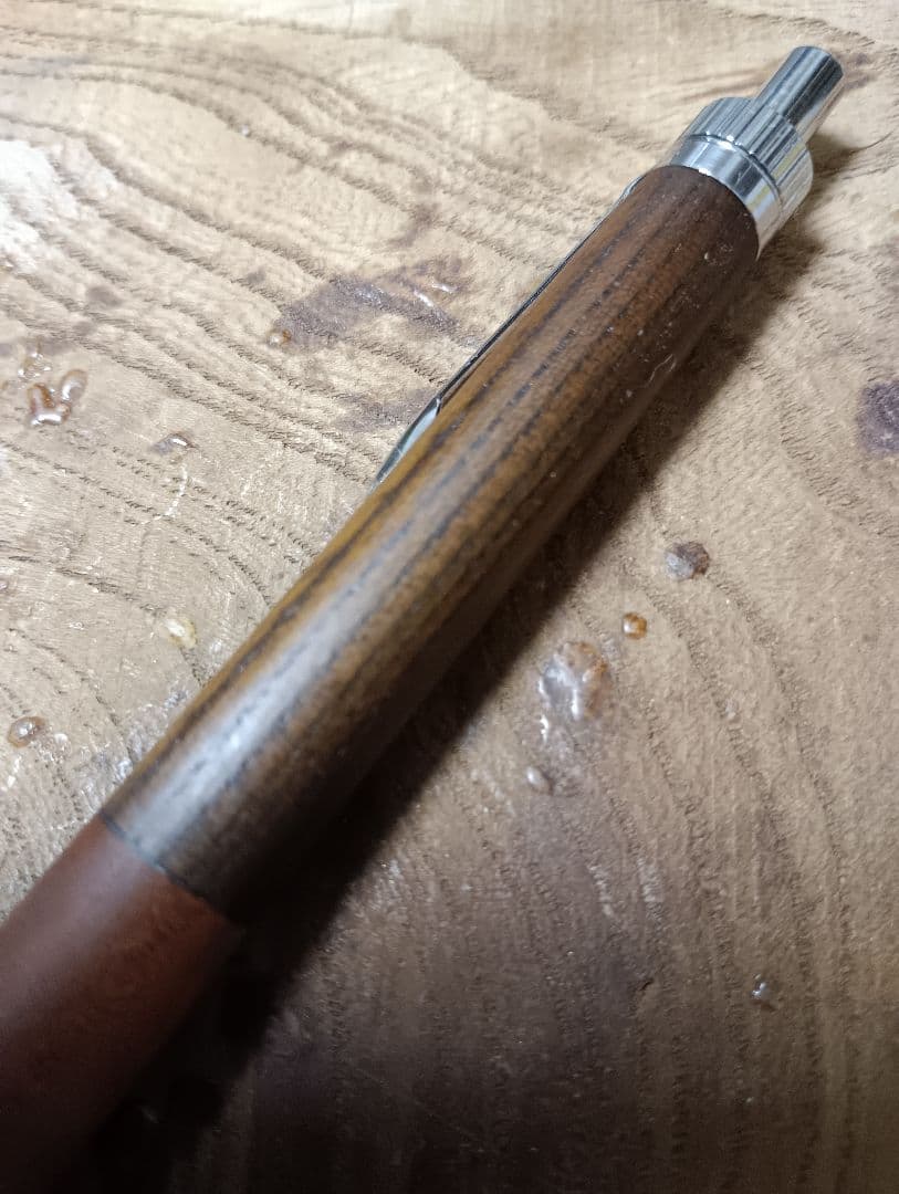 木軸0.5㎜シャーペン/0.7㎜ボールペン 神代桜＆神代欅蜜蝋クリーム仕上げ。