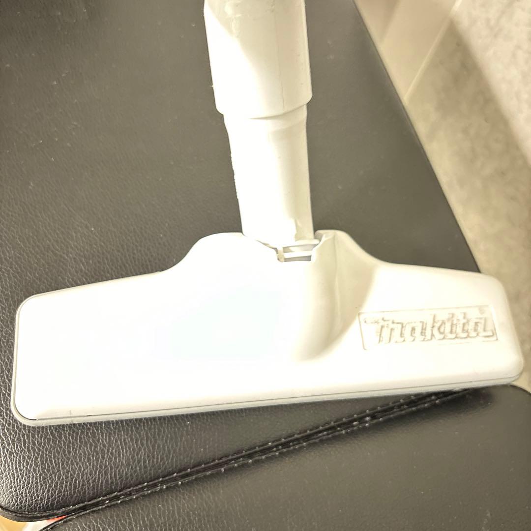 Makita マキタCL180FD中古コードレスクリーナー18V 掃除機