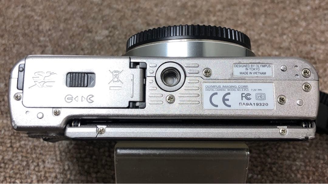 カメラ OLYMPUS PEN Lite E-PL3 レンズ付 フラッシュ付属