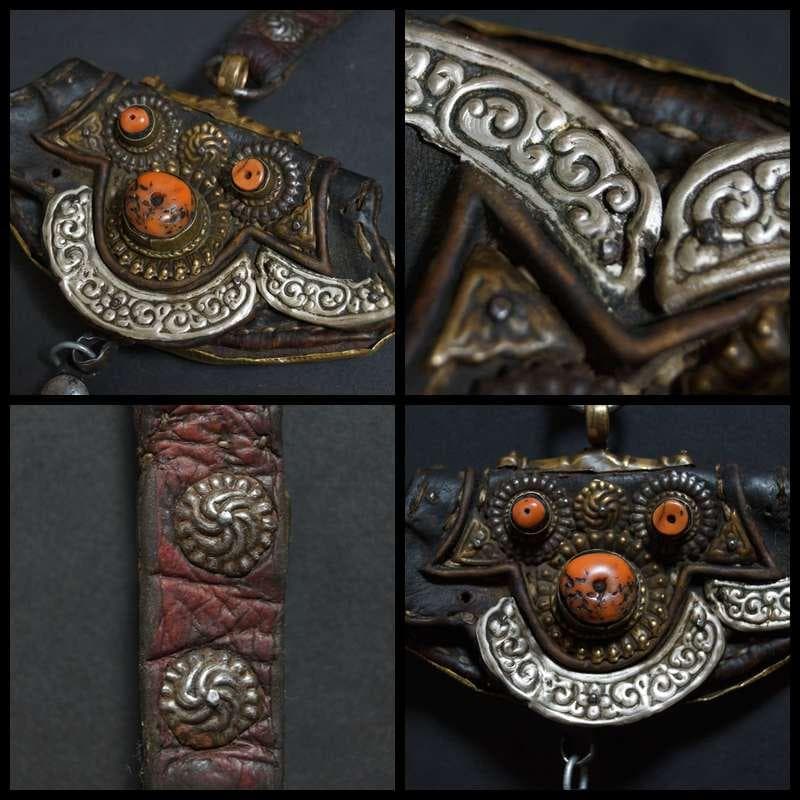 オールドチベット 革製ポーチ財布 古い天然珊瑚象嵌 銀製浮彫り唐草紋 金具装飾