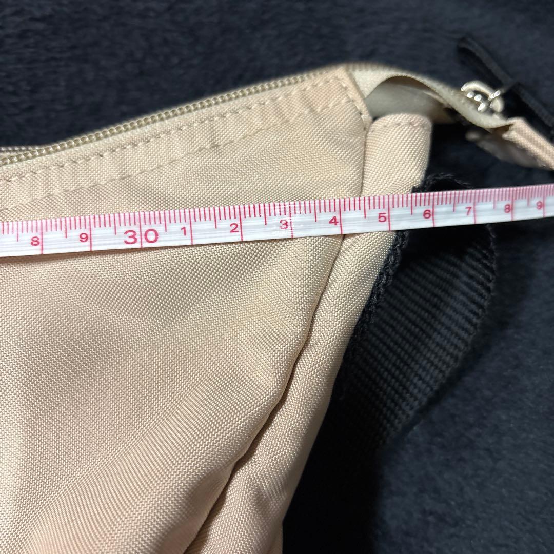 BALENCIAGA ボディバッグ ベージュ　ショルダーバッグ