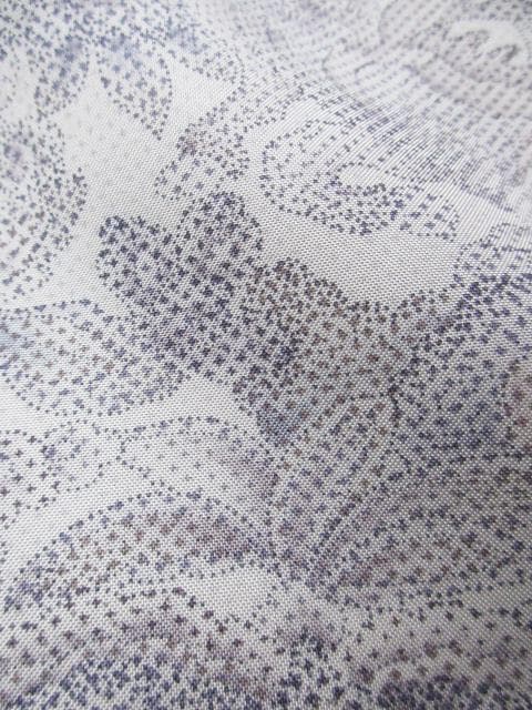 着用少ない！白大島＊本場縞大島紬＊アラベスク＆動物＊着物＊１６４ｃｍ＊裄６３