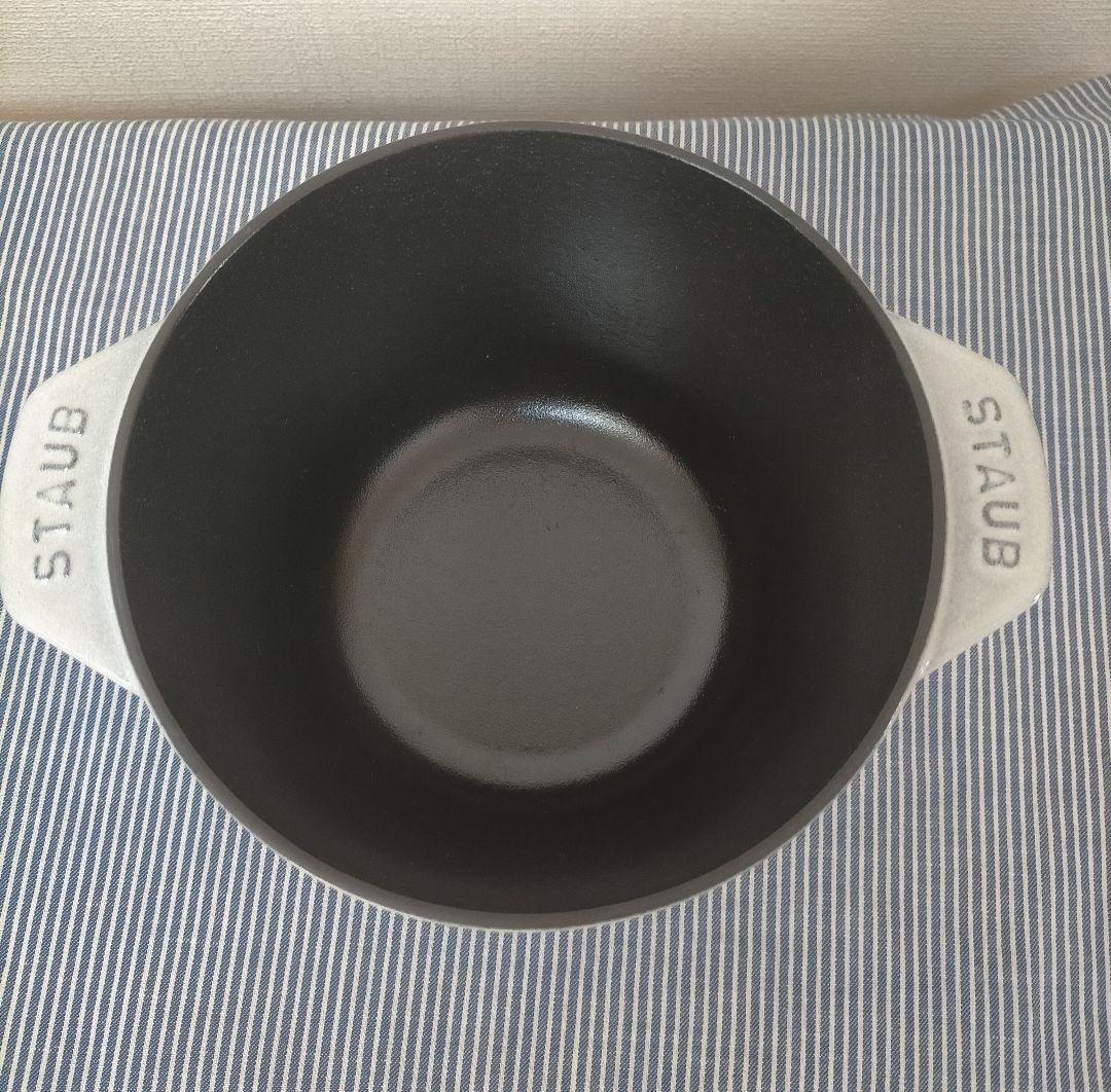 【未使用に近い】STAUB ラ・ココット de GOHAN M
