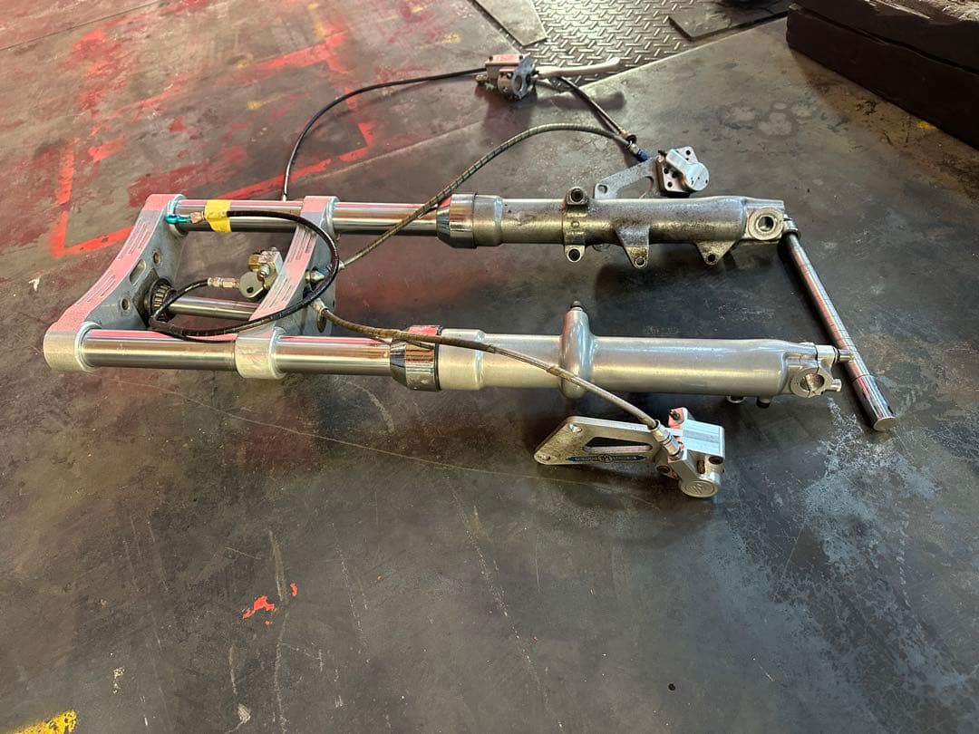 ハーレー　ショベル　41 ワイド　フロントフォーク　パフォーマンスマシン