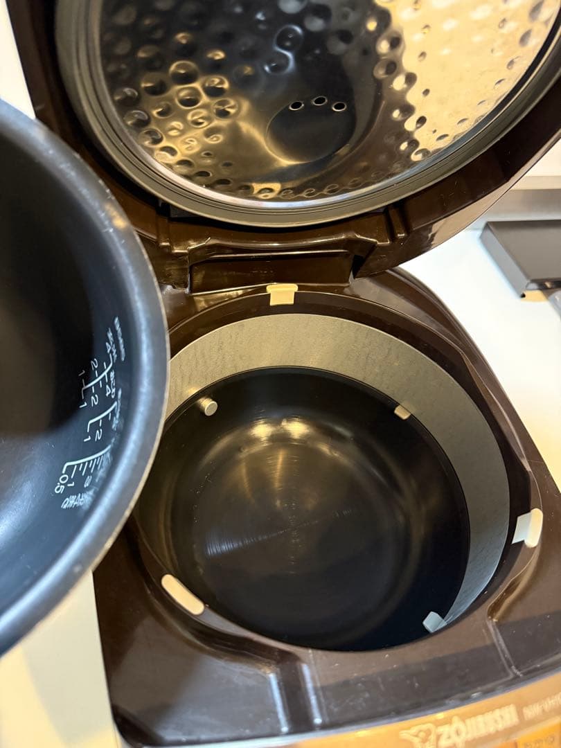 美品 Zojirushi 象印 NW-VH10炊飯器5.5合炊き 2022年製