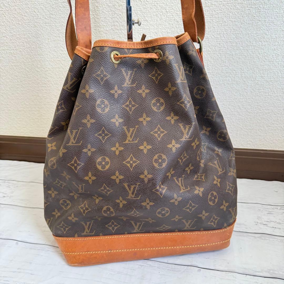 VUITTON ヴィトン　ショルダーバッグ　ノエ