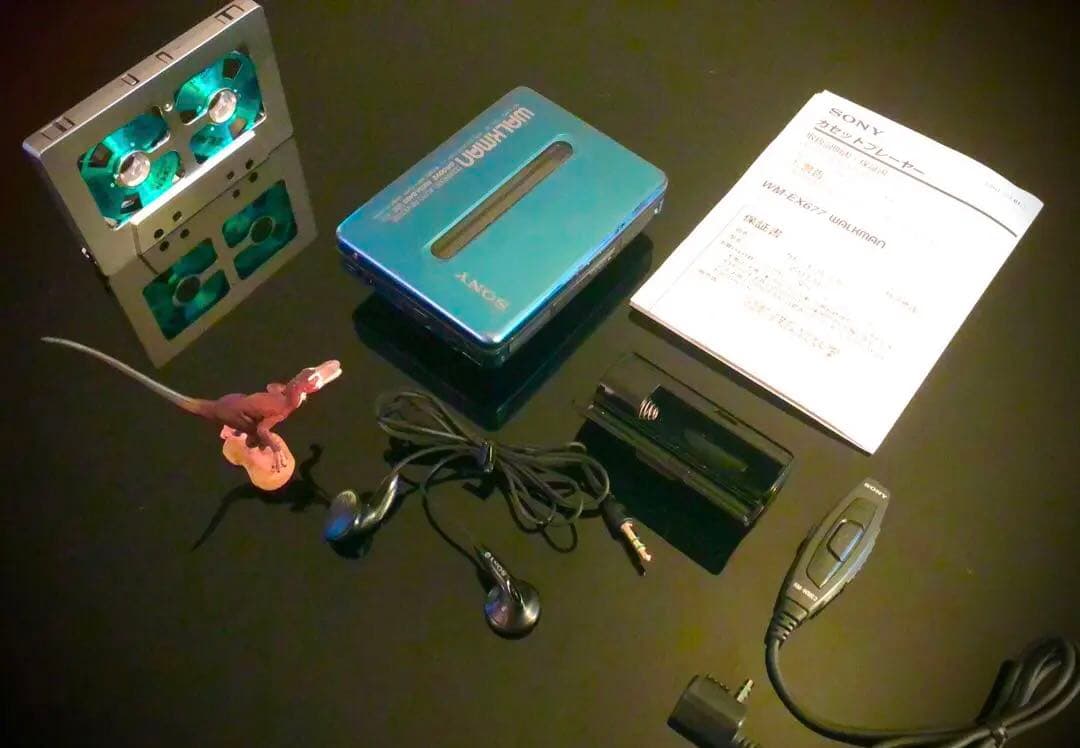 カセットウォークマン SONY WM-EX677 青い「整備済み、完動美品」