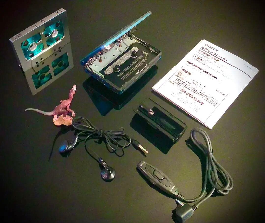 カセットウォークマン SONY WM-EX677 青い「整備済み、完動美品」