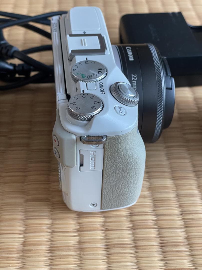 Canon EOS M3 ホワイト｜レンズ2本｜EF-EOS M アダプター